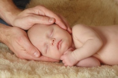 Traitements ostéopathiques pour les bébés et les nouveaux-nés